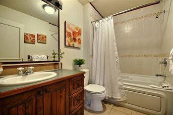 Appartamento Algonquin By Tremblant Sunstar Mont-Tremblant Esterno foto
